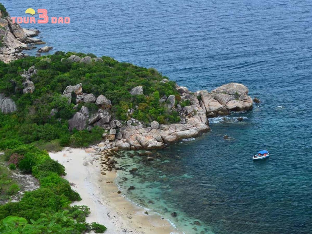 tour-hang-rai-vinh-hy